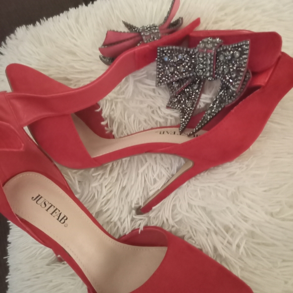 Heels - Picture 8 of 11